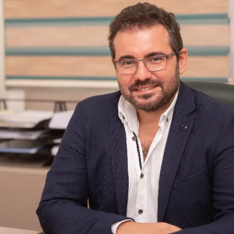 Chir. Dr. CEM ARSLAN