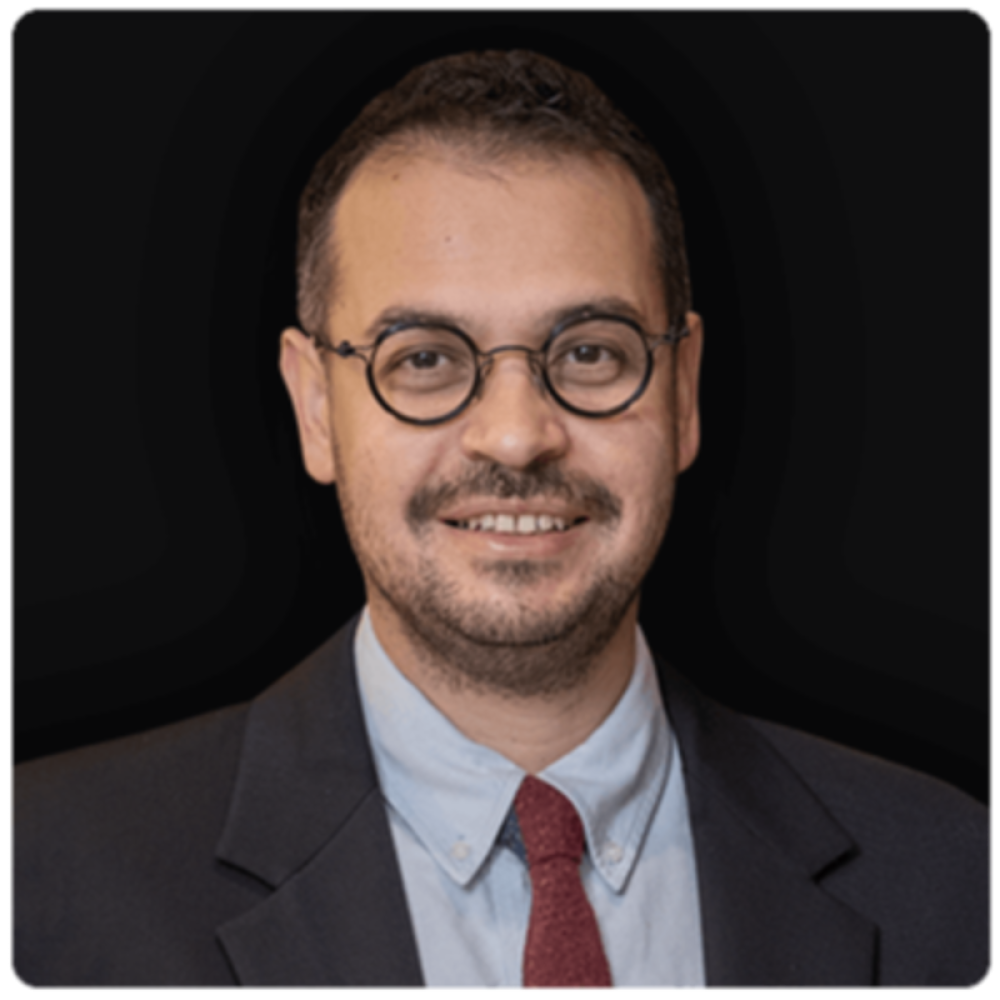 Op. Dr. Hüseyin Özay