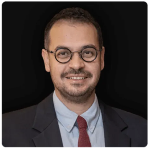 Op. Dr. Hüseyin Özay