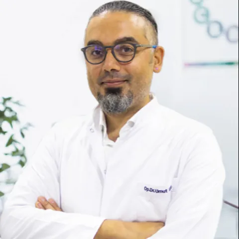Op. Dr. UMUT SAY