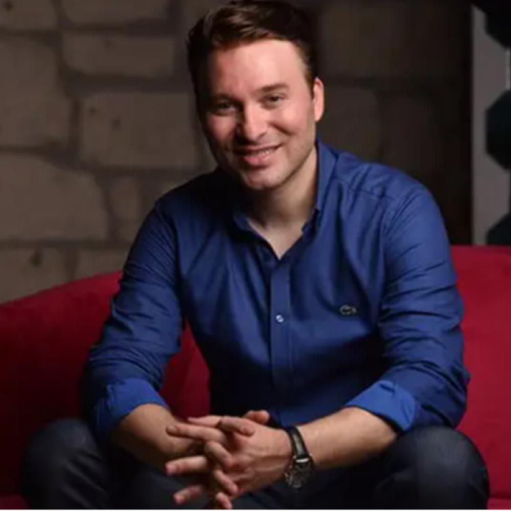 Op. Dr. MUSTAFA DERDA KAYA