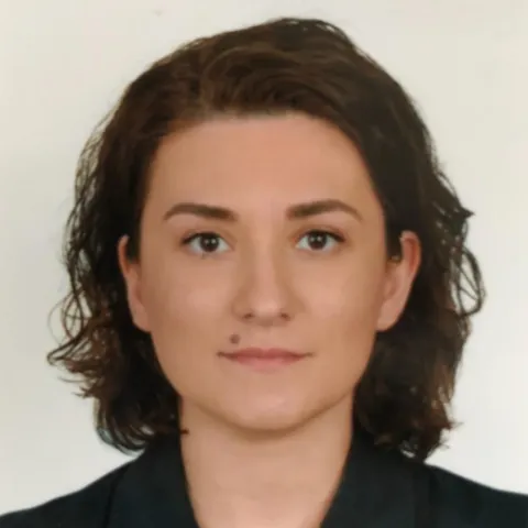 Uzm. Dr. ÖZLEM HELİN ÇARKCI