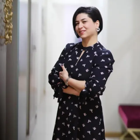 Dr. DENİZ YAVUZ
