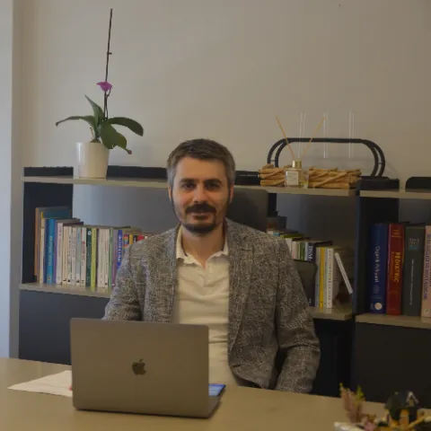 İxt. Dr. MEHMET FATİH KINIK