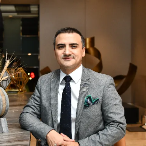 Dr. HASAN ÇELİK
