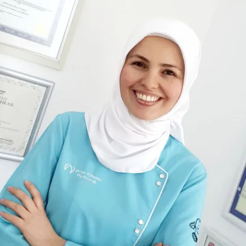 DDS DİŞ HEKİMİ ŞERİFE TÜRKERİ