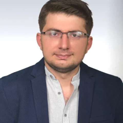 Dr. Erhan Yavuz