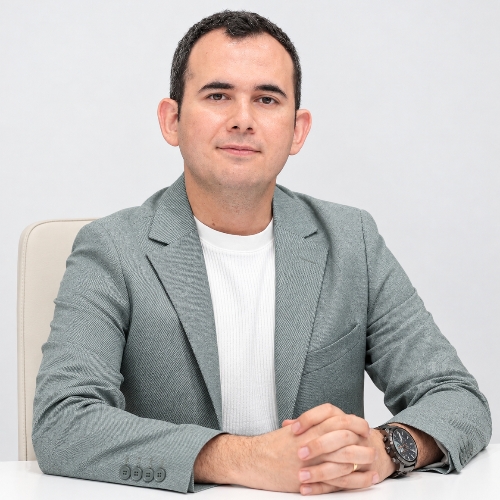Uzm. Dr. KADİR ÖZTÜRK