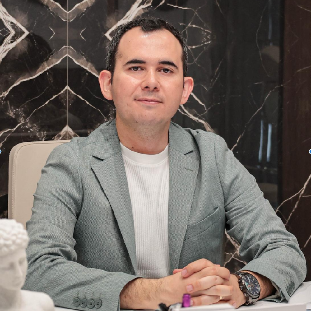 Uzm. Dr. KADİR ÖZTÜRK