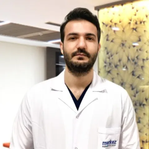 Dr. FARHAD AKBARI AGHDAM