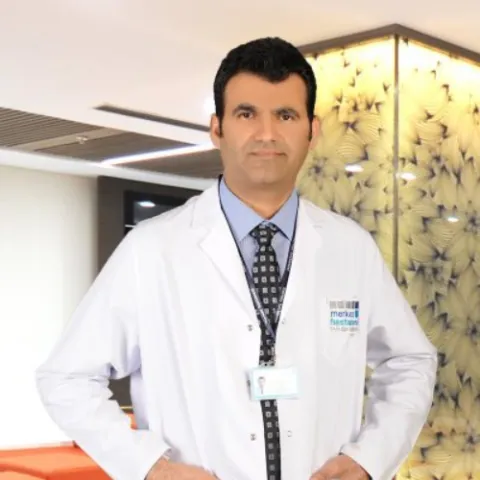 Cərrah Dr. CENGİZ KARATAŞ