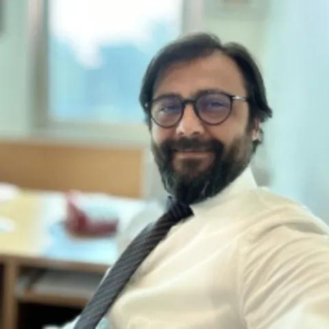 Prof. Dr. ŞÜKRÜ KUMSAR