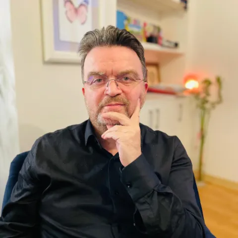Dr. TEKNECİ 
