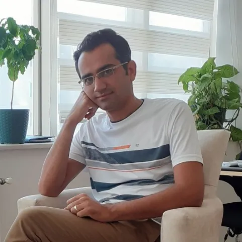 DR. MUSTAFA İSPİR