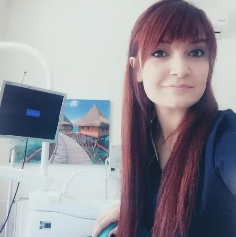 DT. İREM ÖZKALKAN