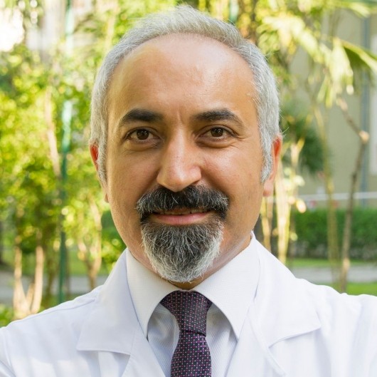 Cərrah Dr. SUAT KARATAŞ