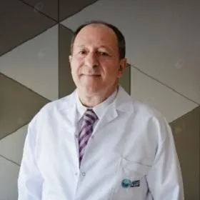 UZM. DR. KAMİL BEDİİ AKSARAY
