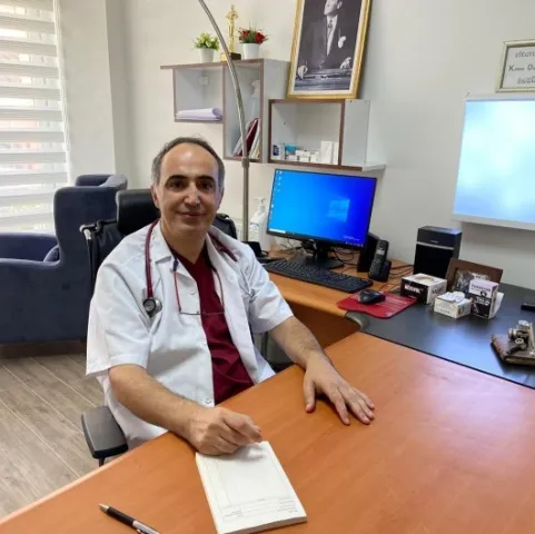 UZM. DR. EYÜP AKARCA