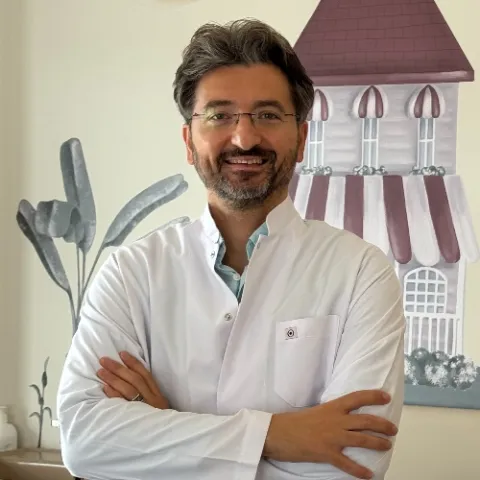Uzm. Dr. ÖZGÜR TANRISEVER