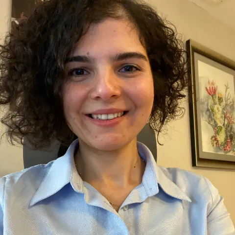 Dr. AYSU OLGUN