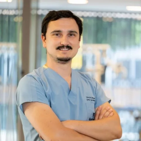 UZM. DT. DİNÇER KADER