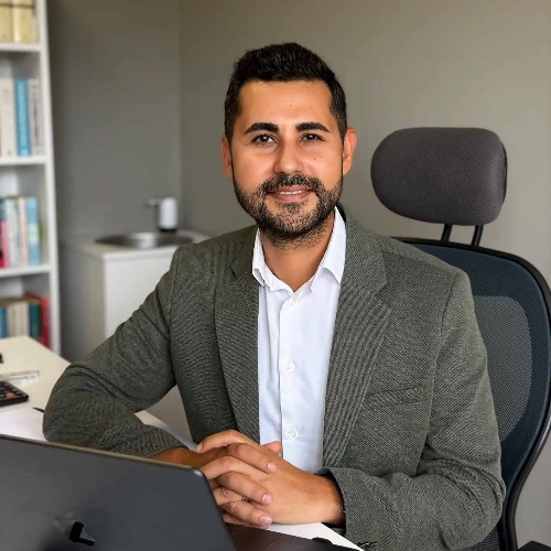 Uzm. Dyt. Engin Aykaç