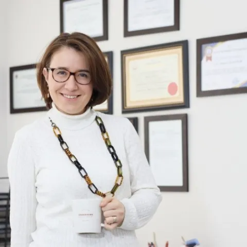 UZM. DR. RUKİYE ÇOLAK SİVRİ
