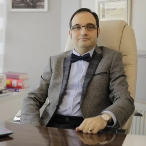 UZM. DR. TUNCAY ÇELİK