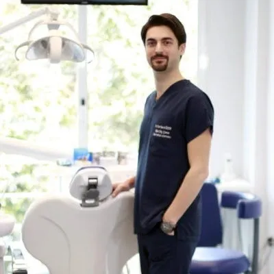 DR. DT. CAN BERK ÖZER