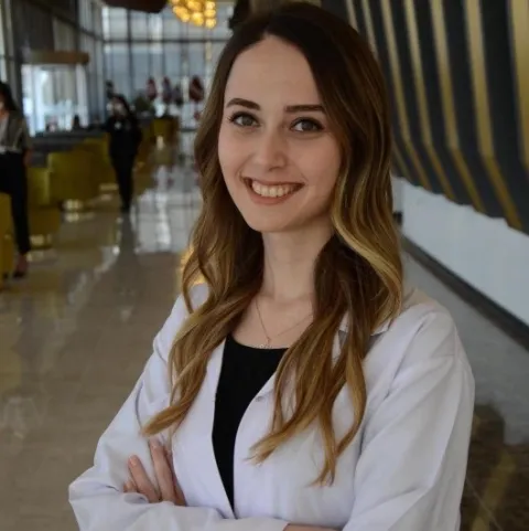 DT. BÜŞRA DEMİRCİ