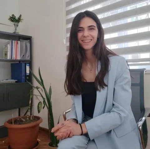Diyet. HANDE ERDOĞMUŞ