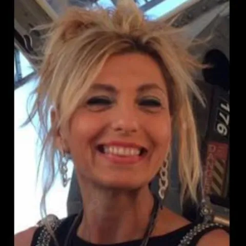 PROF. DR. İPEK ERGÜR