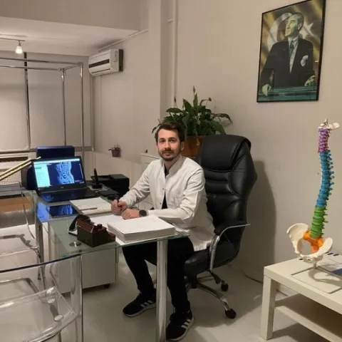 Fizioterapevt FERHAT CANTEKİN