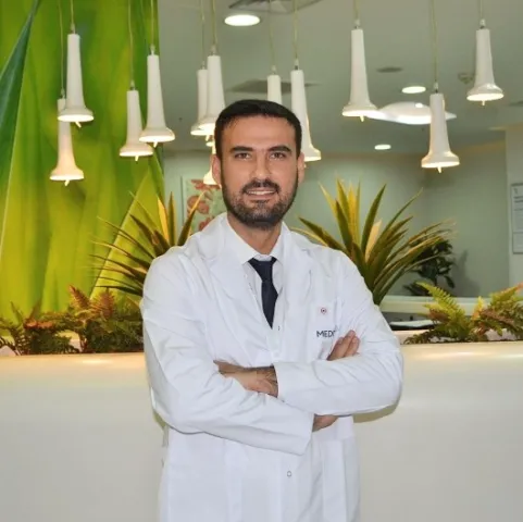 OP. DR. YAVUZ ÖZPINAR