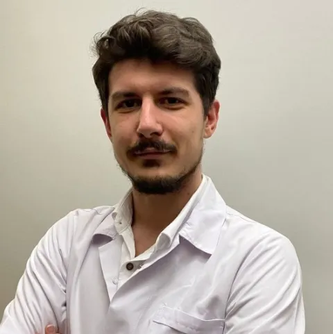 Fizioterapevt ALİ DEMİRÖZ