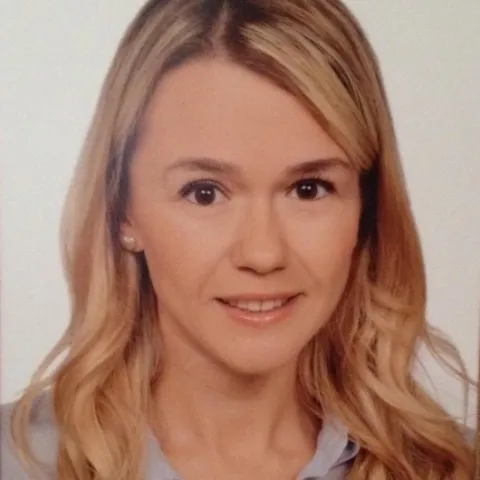 Dos. Dr. ŞİRİN GÜNER ONUR