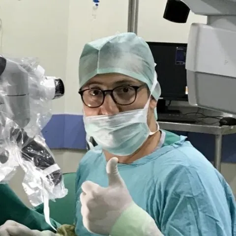 OP. DR. SERDAR ÇAKMAK