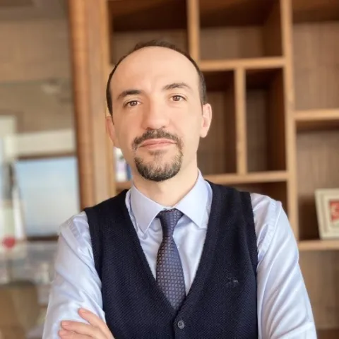 DOÇ. DR. MEHMET ÇELİKBİLEK