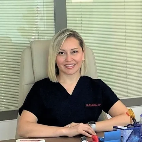 DR. DT. MELİKE KOLAY