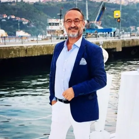 İxt. Dr. DENİZ KORAL
