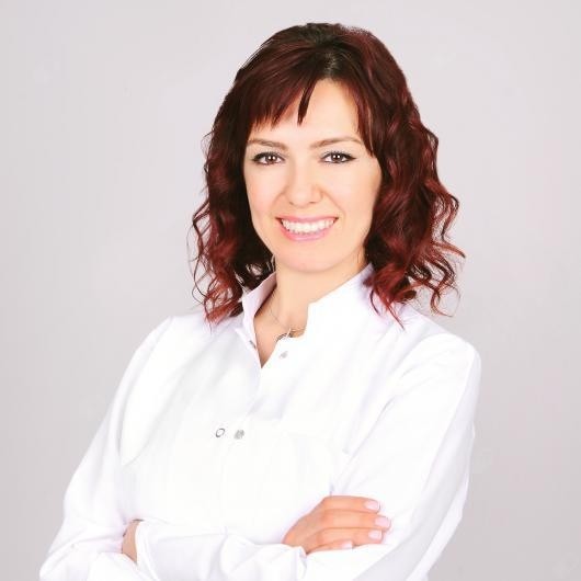 DR. DT. NUR KOCAKERİM İSKENDER