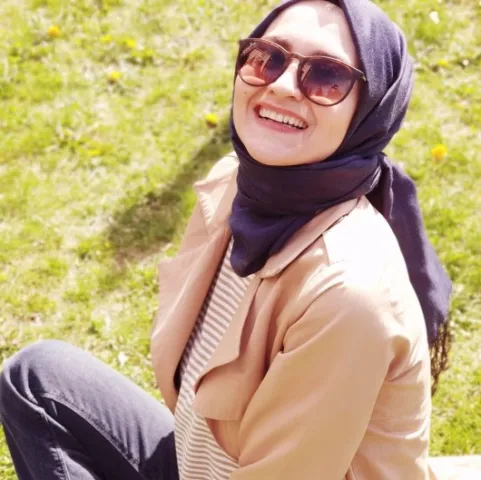 PSK. ESRA CEYLAN
