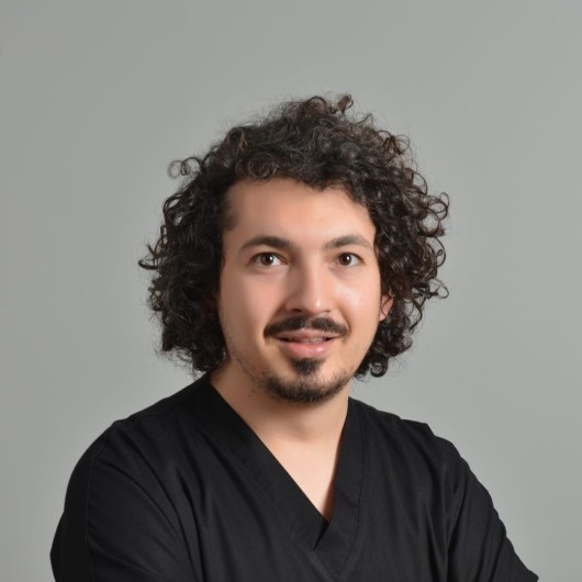 Diş hək. HARUN REŞİT PAKSOY