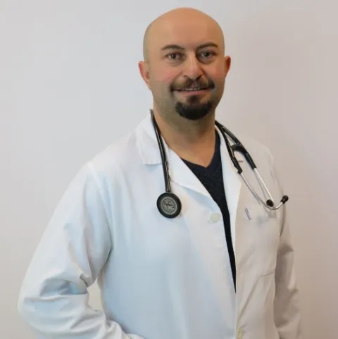 UZM. DR. ÖZGÜR ASLAN