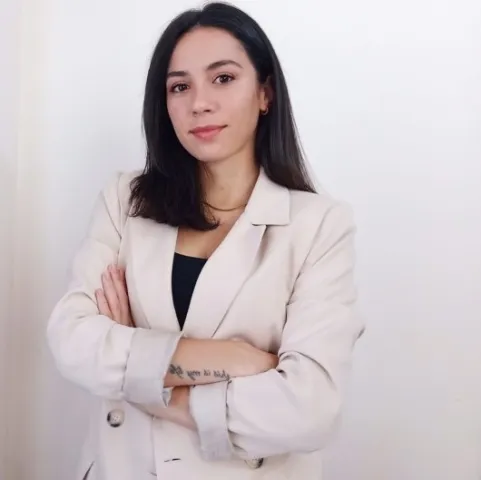 UZM. KL. PSK. AYŞEN KÖSE