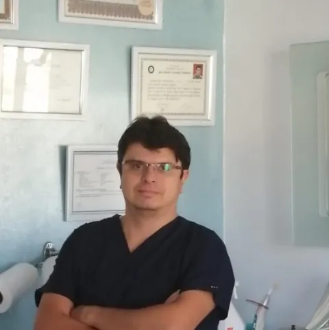 Zahnarzt ALİ EMRAH UYSAL