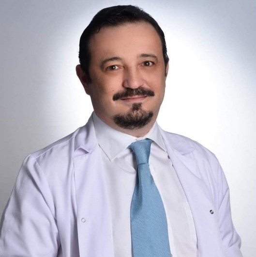 DR. DT. EMRE ETİ