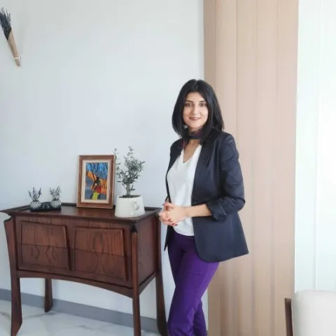 UZM. DR. LARA UTKU İNCE