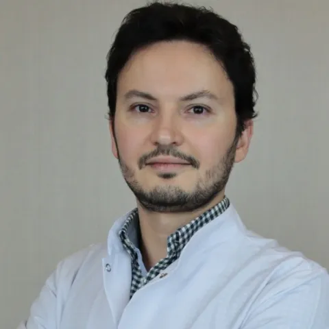 OP. DR. BEKİR ÜNAL