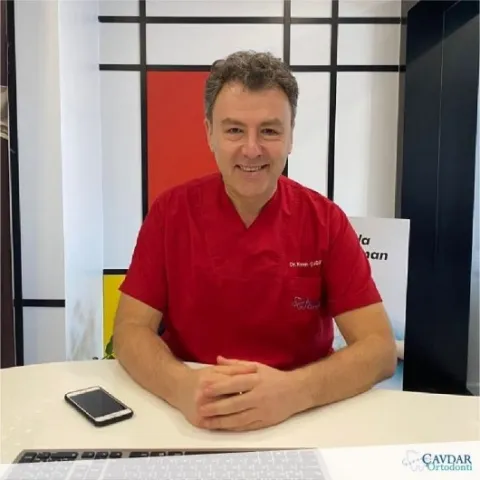 DR. DT. KENAN ÇAVDAR